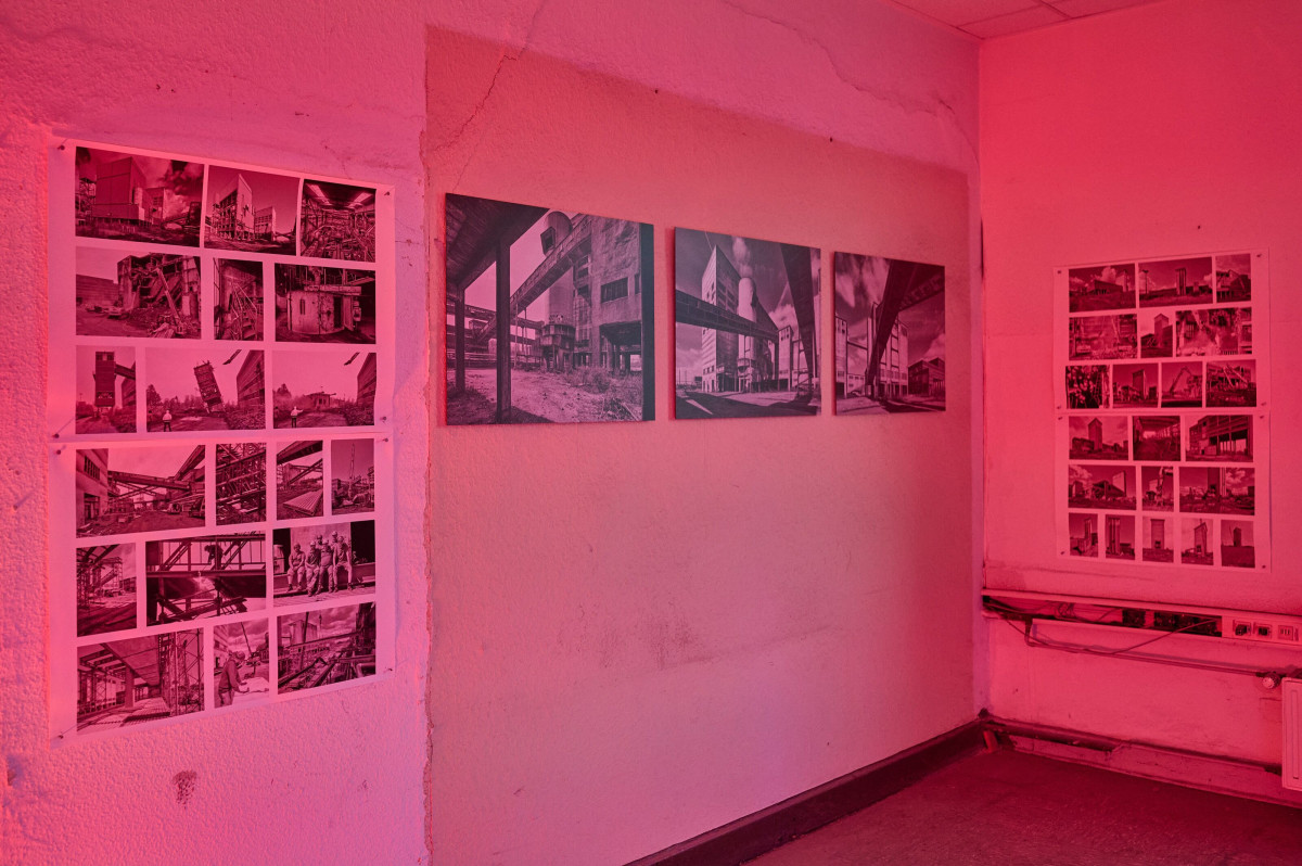 Art installation in an industrial hall during ExtraSchicht.